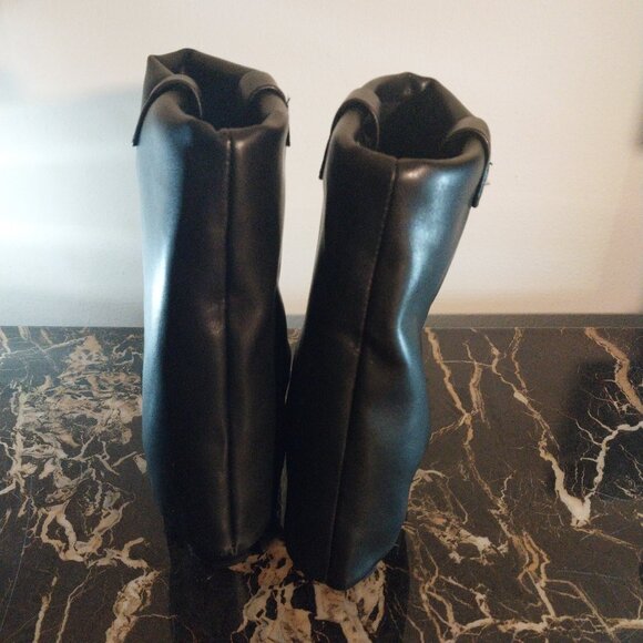 STEVE MADDEN Brand New Without Box LARK Block Heel Ankle Boots - Picture 3 of 9